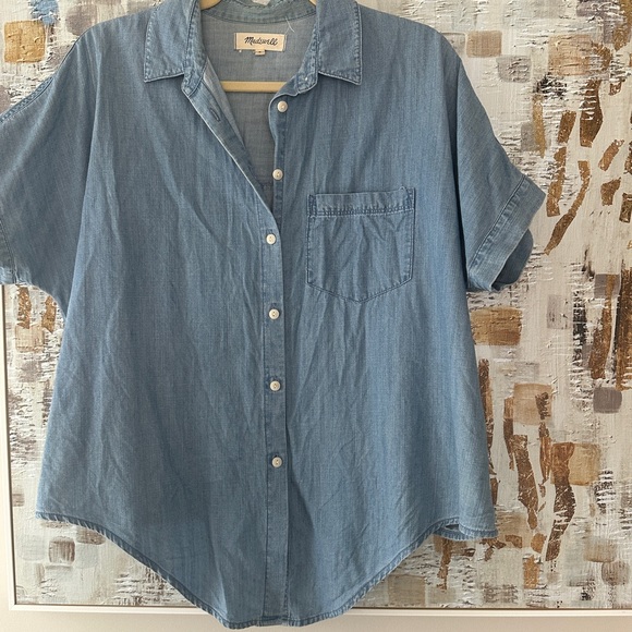 Madewell chambray short sleeve button down - Picture 2 of 6